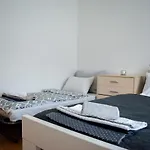 Apartment Abras *