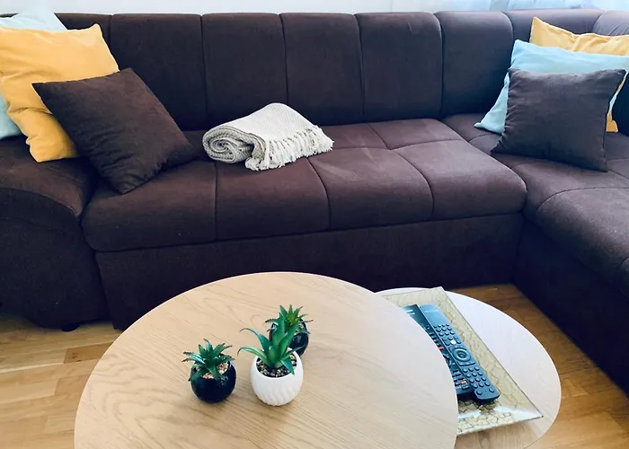 Abras アパート モスタル